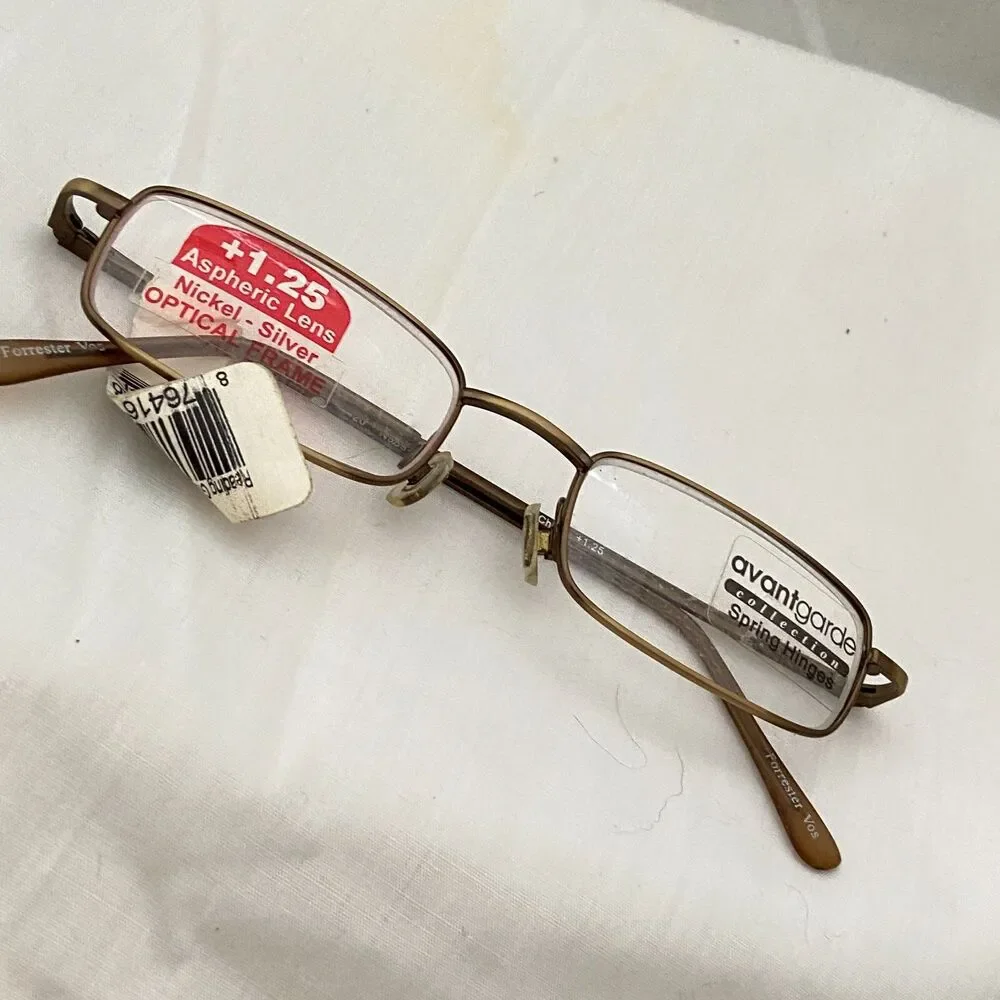 #8570 FORRESTER AVANTGARDE READERS EYEGLASSES FRAMES SPRING HINGE 1.25